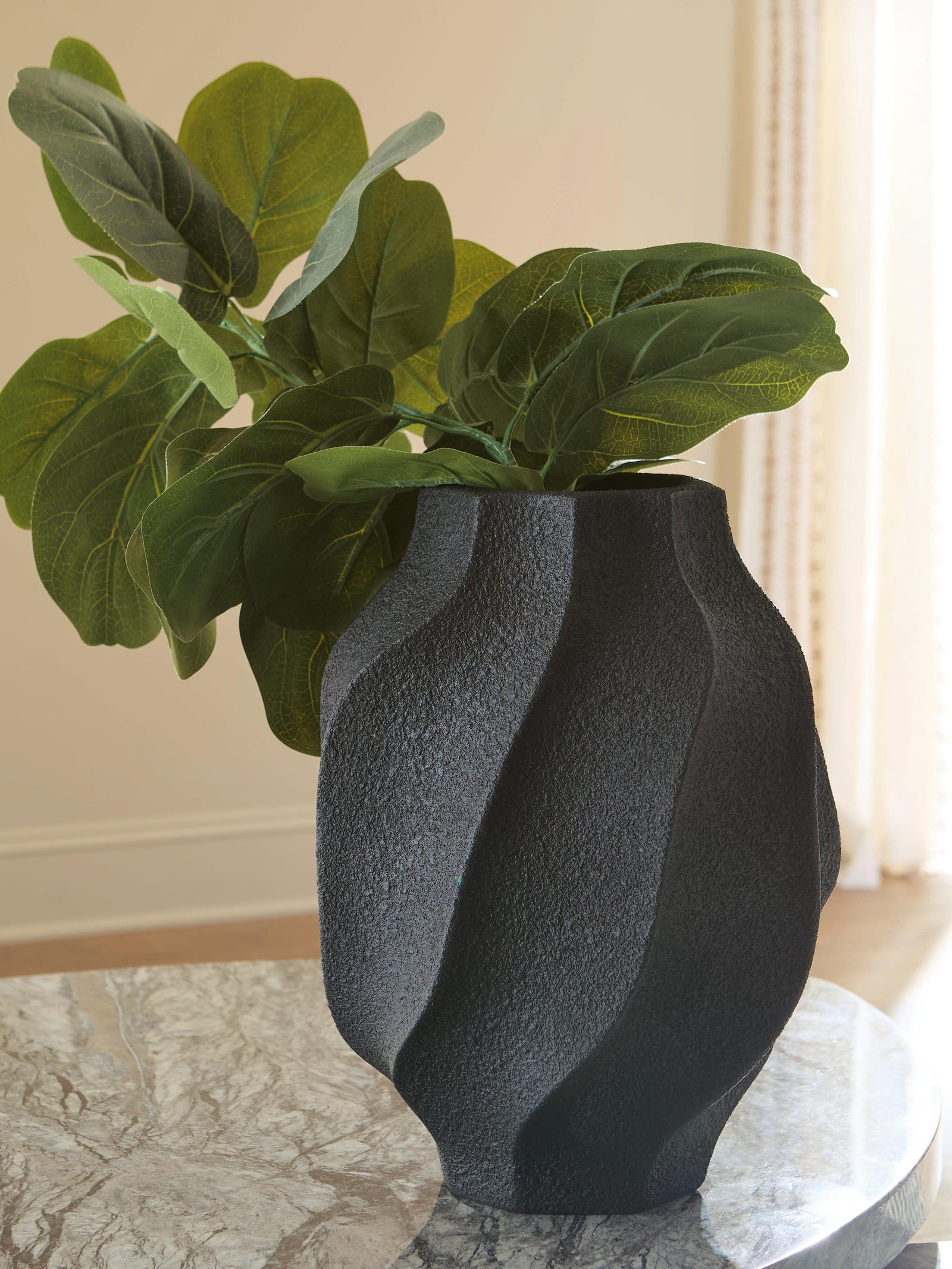 Judworth Vase (A2000874-SI) - Image 2