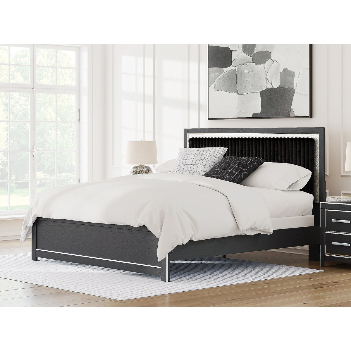 Zuraleus King Panel Bed, Dresser, Mirror and Nightstand (PCB3380-SI) - Image 26