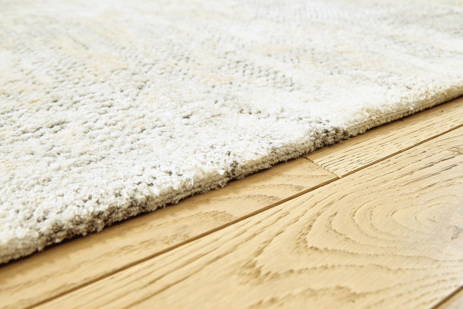 Raif Large Rug (R40808-SI) - Image 3