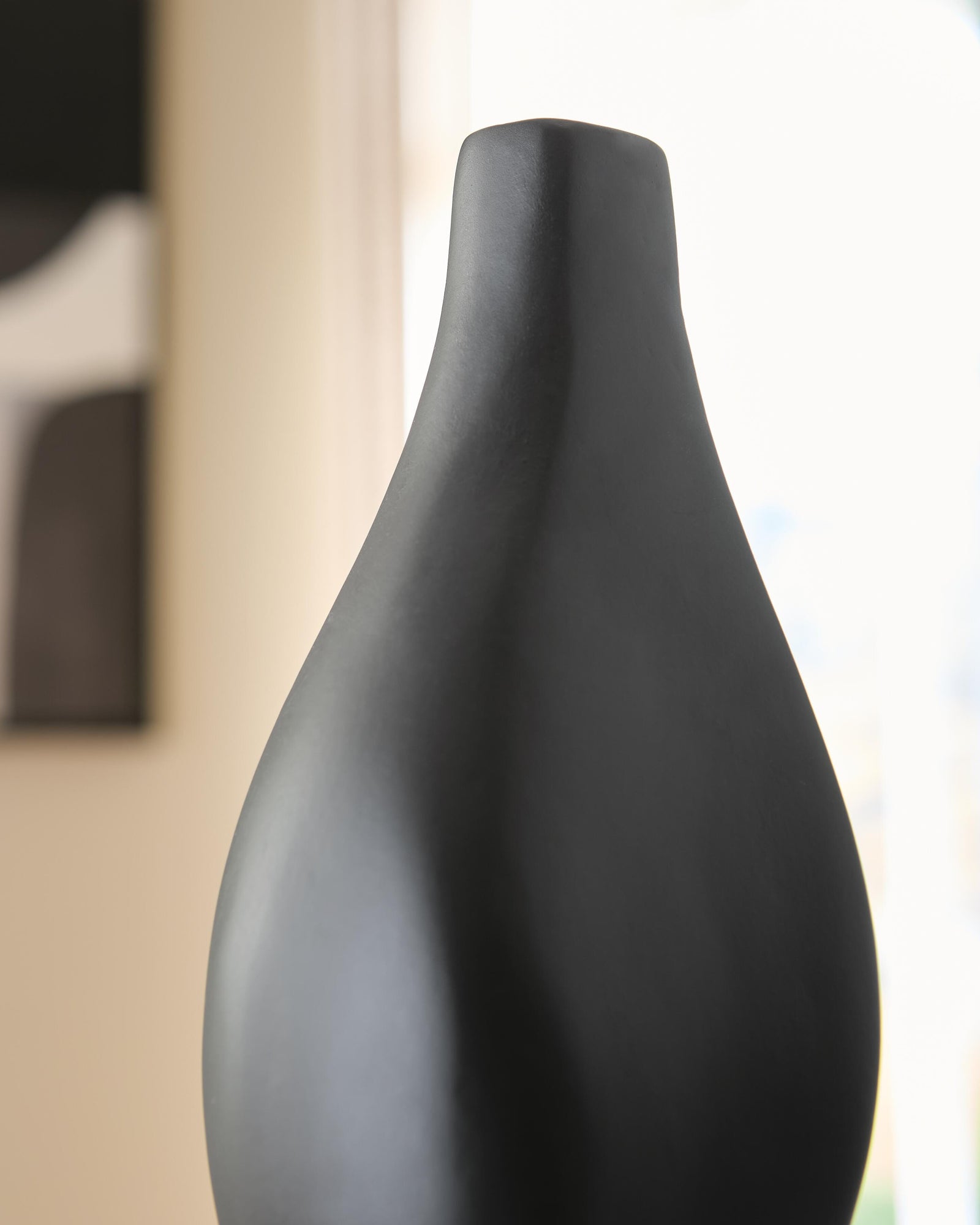 Judsen Vase (A2000835-SI) - Image 4