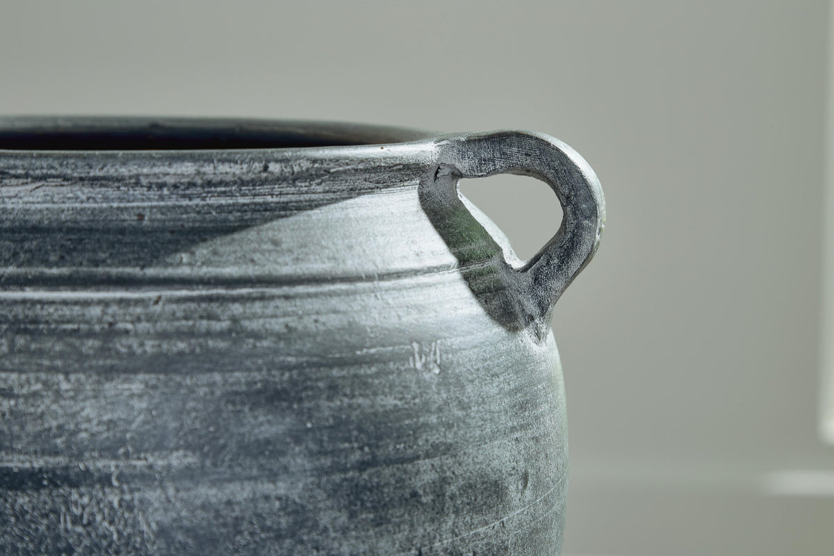 Meadie Vase (A2000628-SI) - Image 4