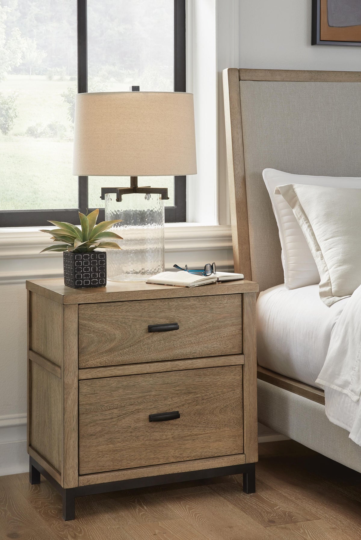 Tomtyn Nightstand - Light Brown  (B622-SI) - Image 6
