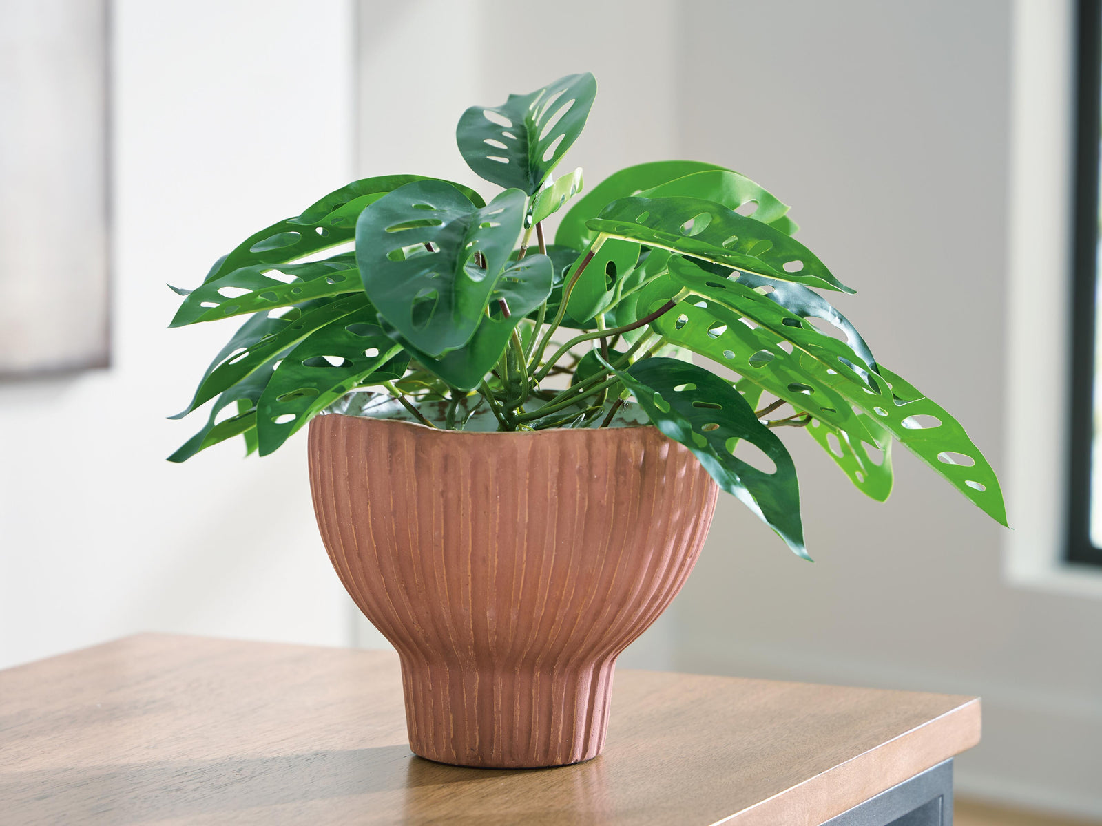Orban Vase (A2000886-SI) - Image 2