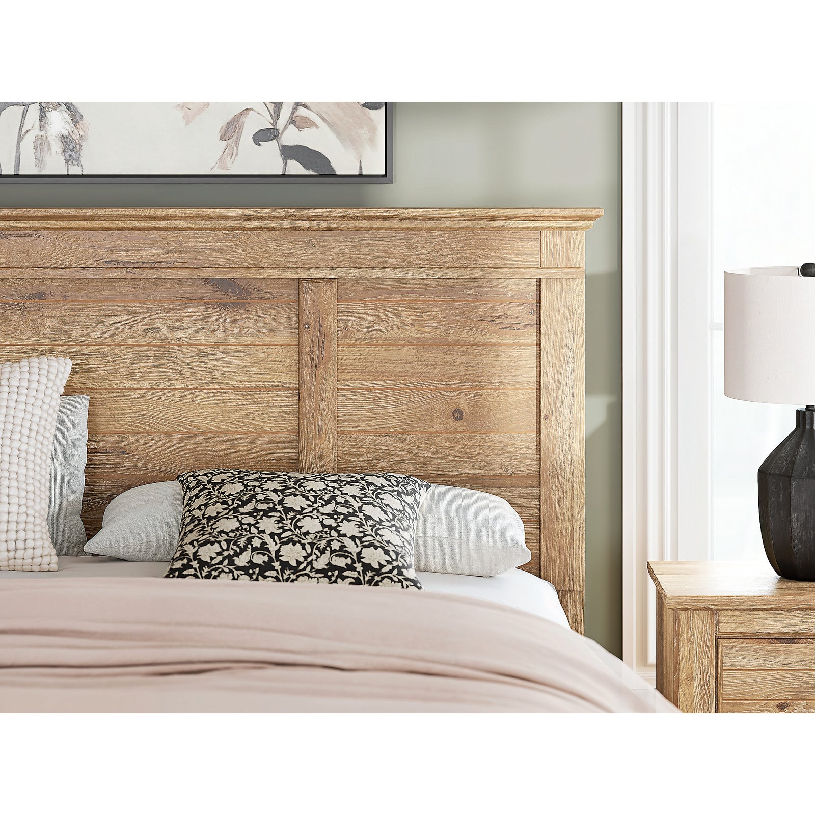Makidern King Panel Storage Bed (PCB1170-SI) - Image 10