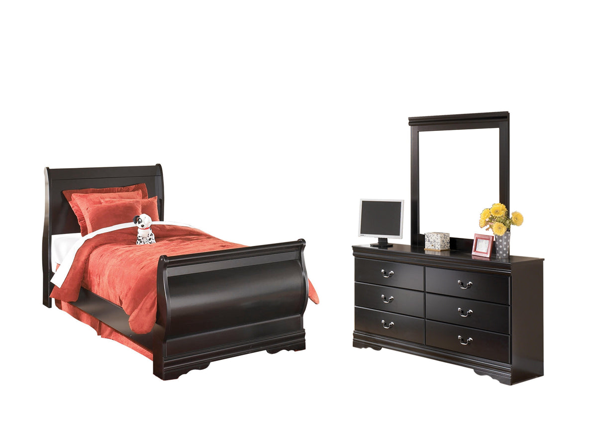 Huey Vineyard Sleigh Bed with Mirroed Dresser and Nightstand - Black  (B128-SI) - Image 4
