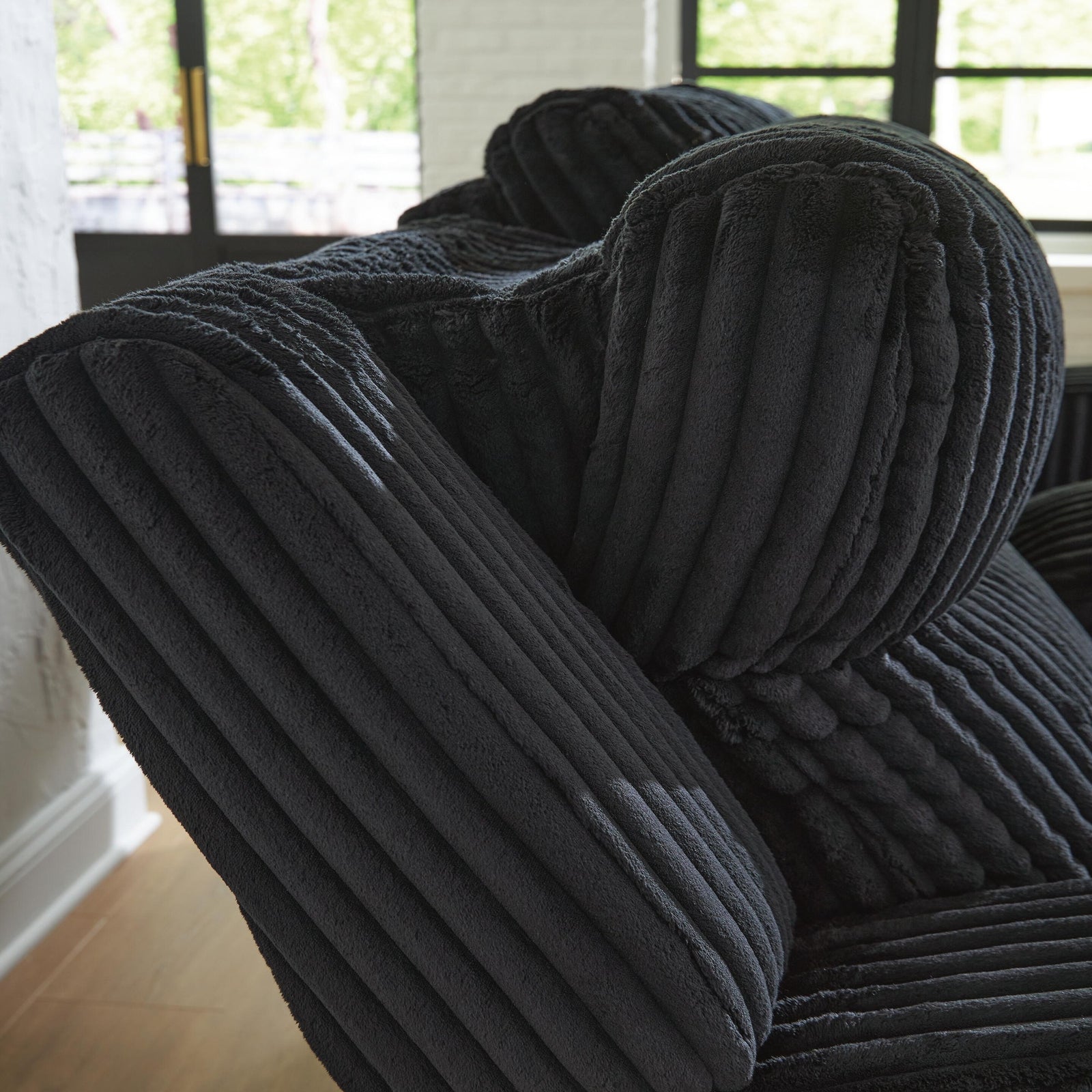 Belvarrow Power Reclining Loveseat with Console (PC64202-SI) - Image 20