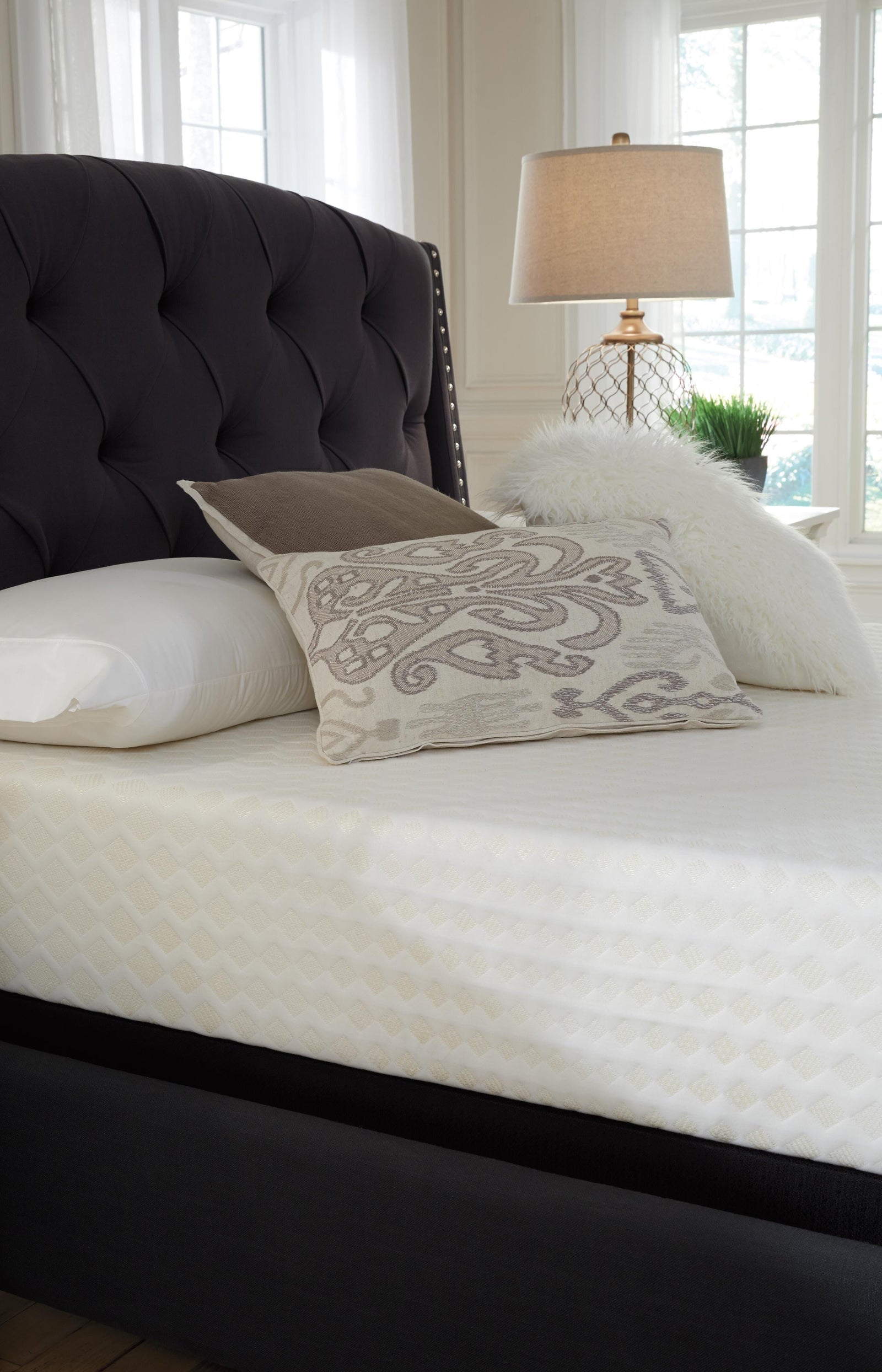 10 Inch Chime Memory Foam California King Mattress in a Box (M699-SI) - Image 13