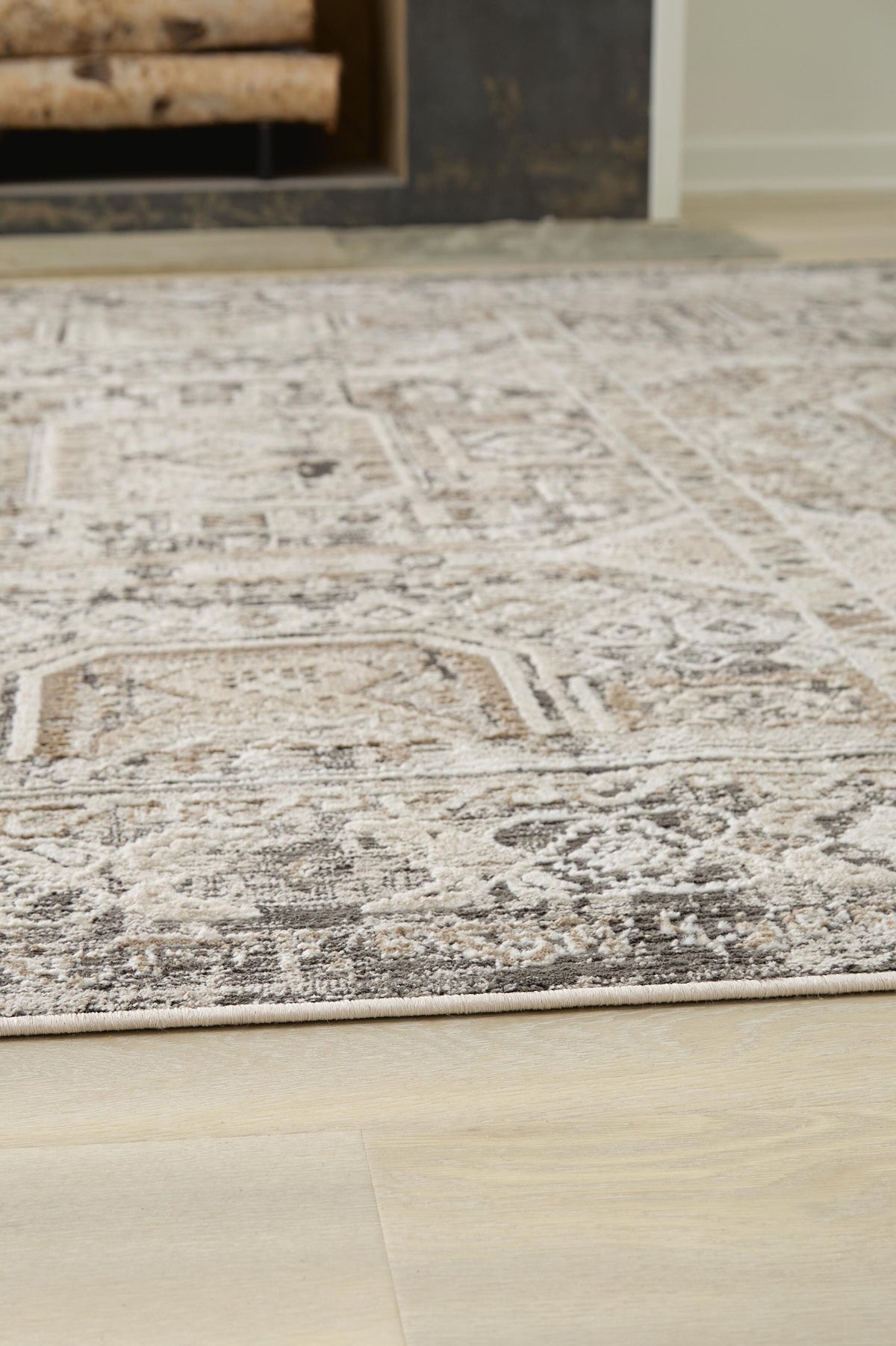 Junley Large Rug (R40826-SI) - Image 5