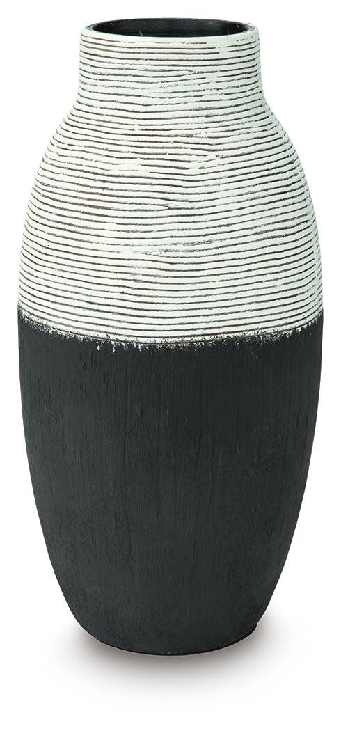 Girtha Vase (A2000877-SI)