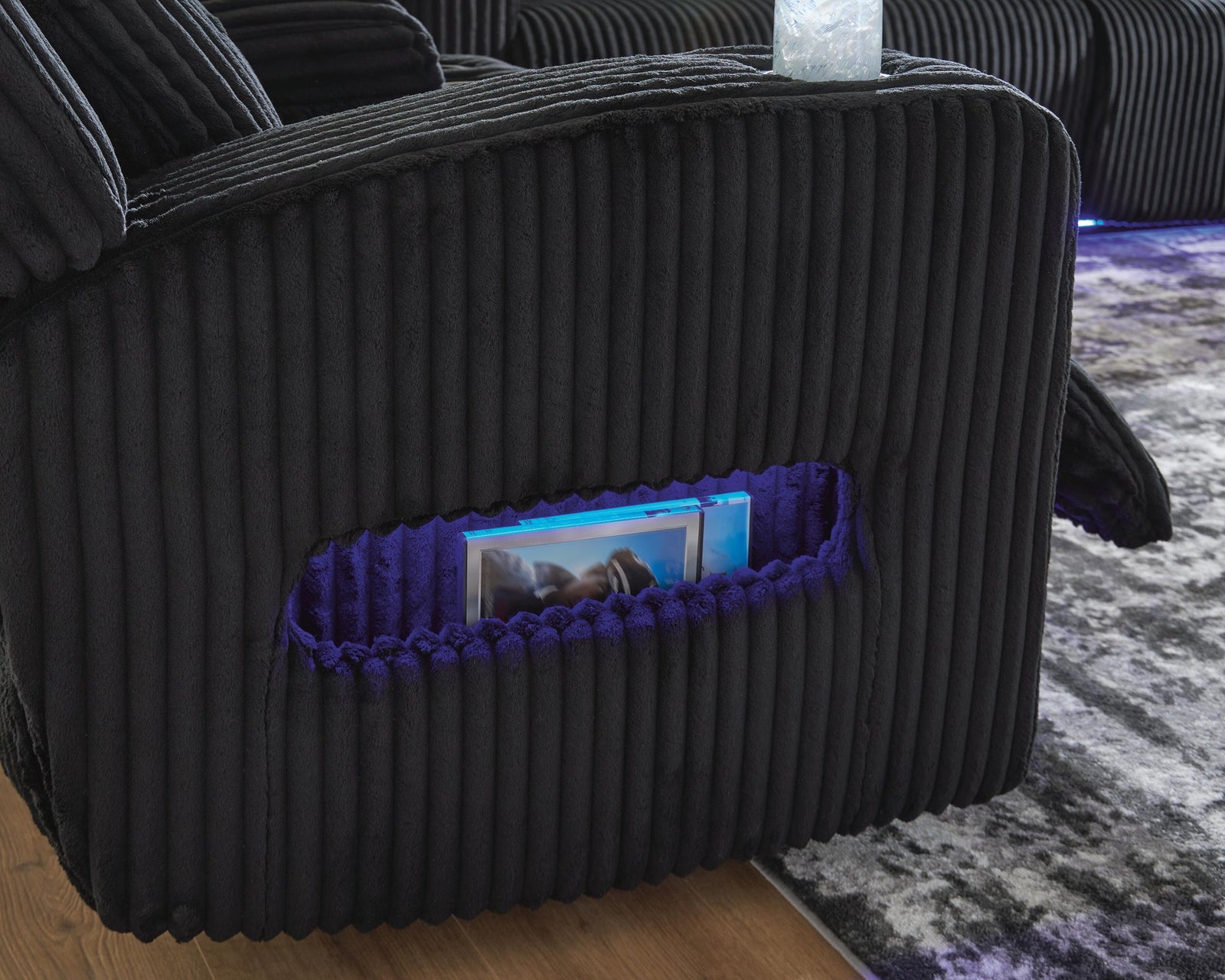 Belvarrow Power Reclining Sofa (PC64202-SI) - Image 16