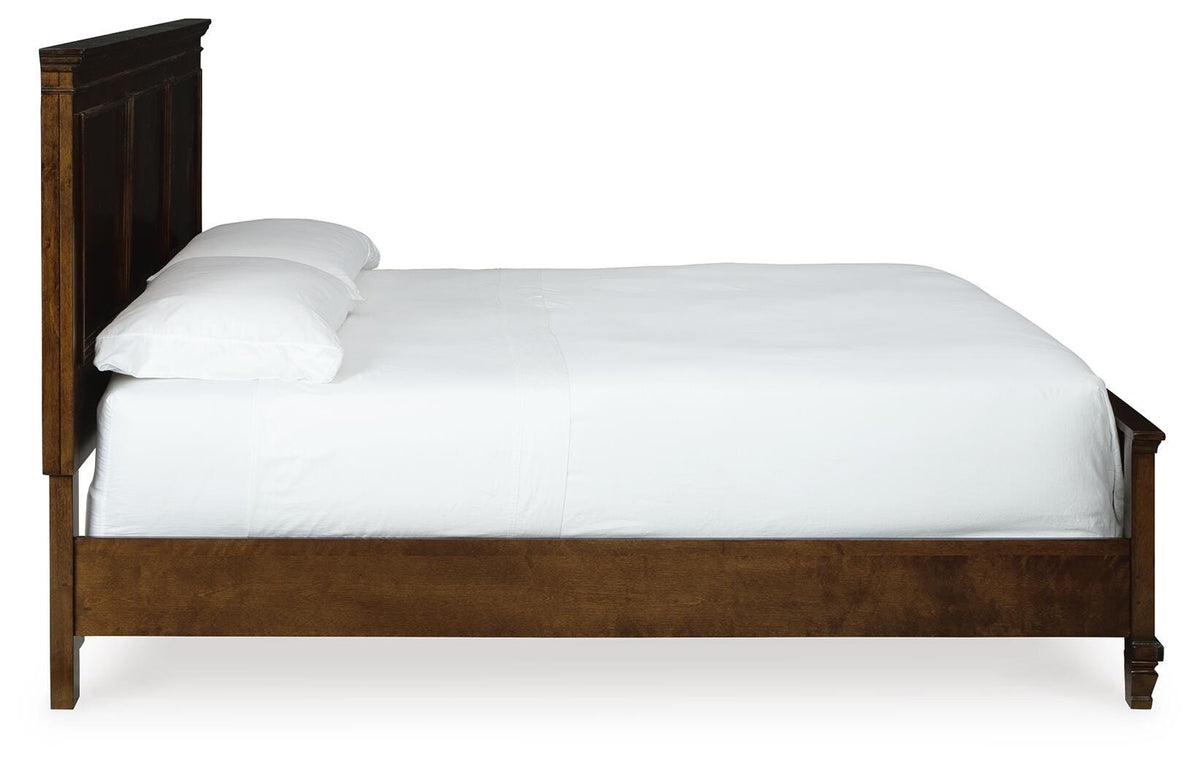 Danabrin Panel Bed - Brown  (B685-SI) - Image 7