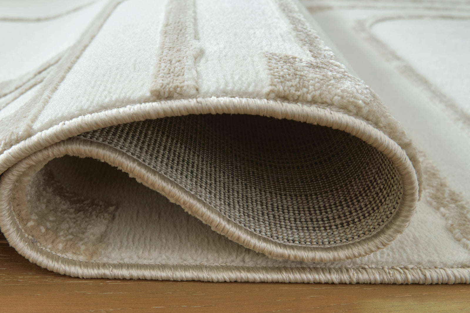 Farongrove 710 x 10 Area Rug (R40767-SI) - Image 6