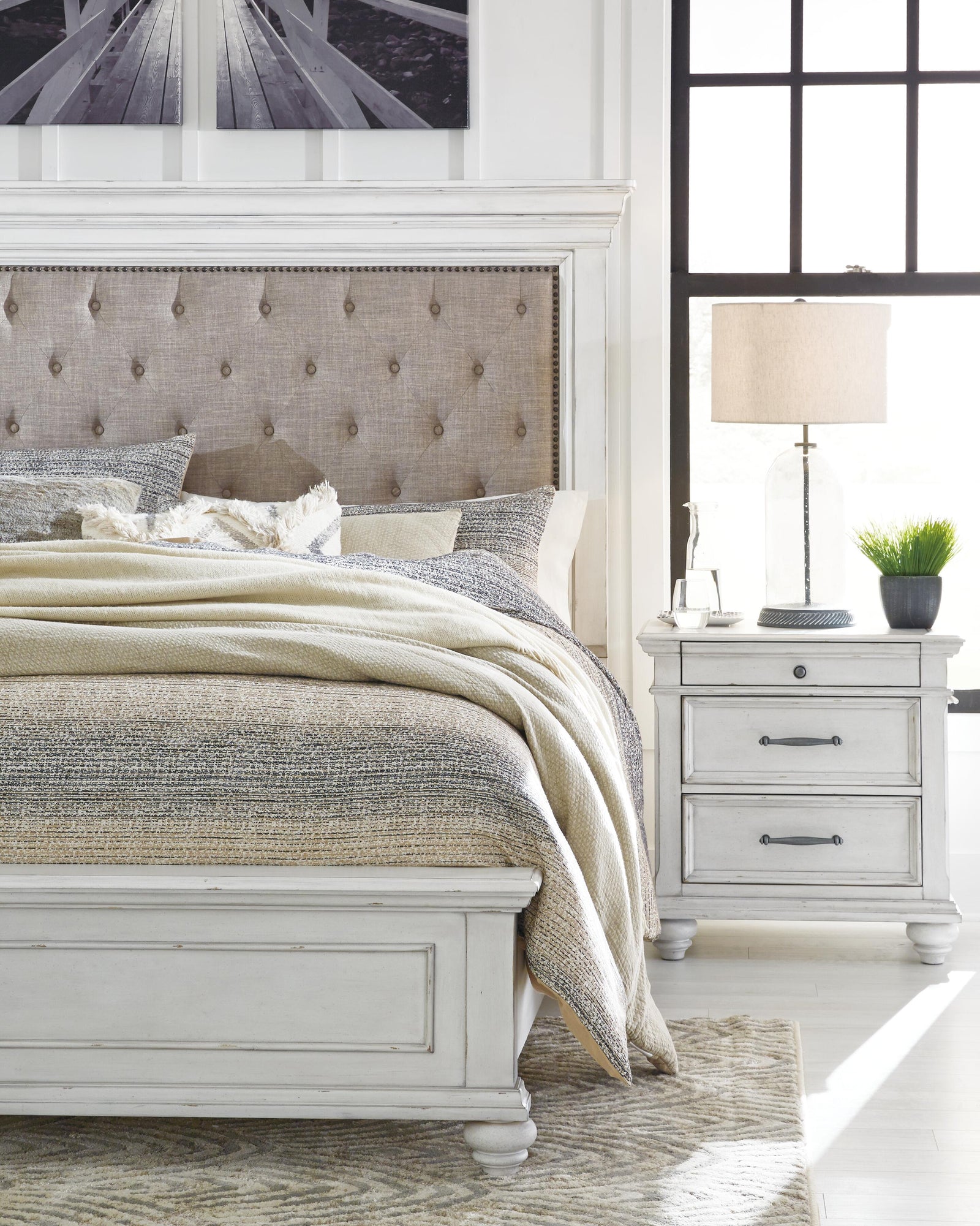 Kanwyn Panel Bed - Whitewash  (B777-SI) - Image 12