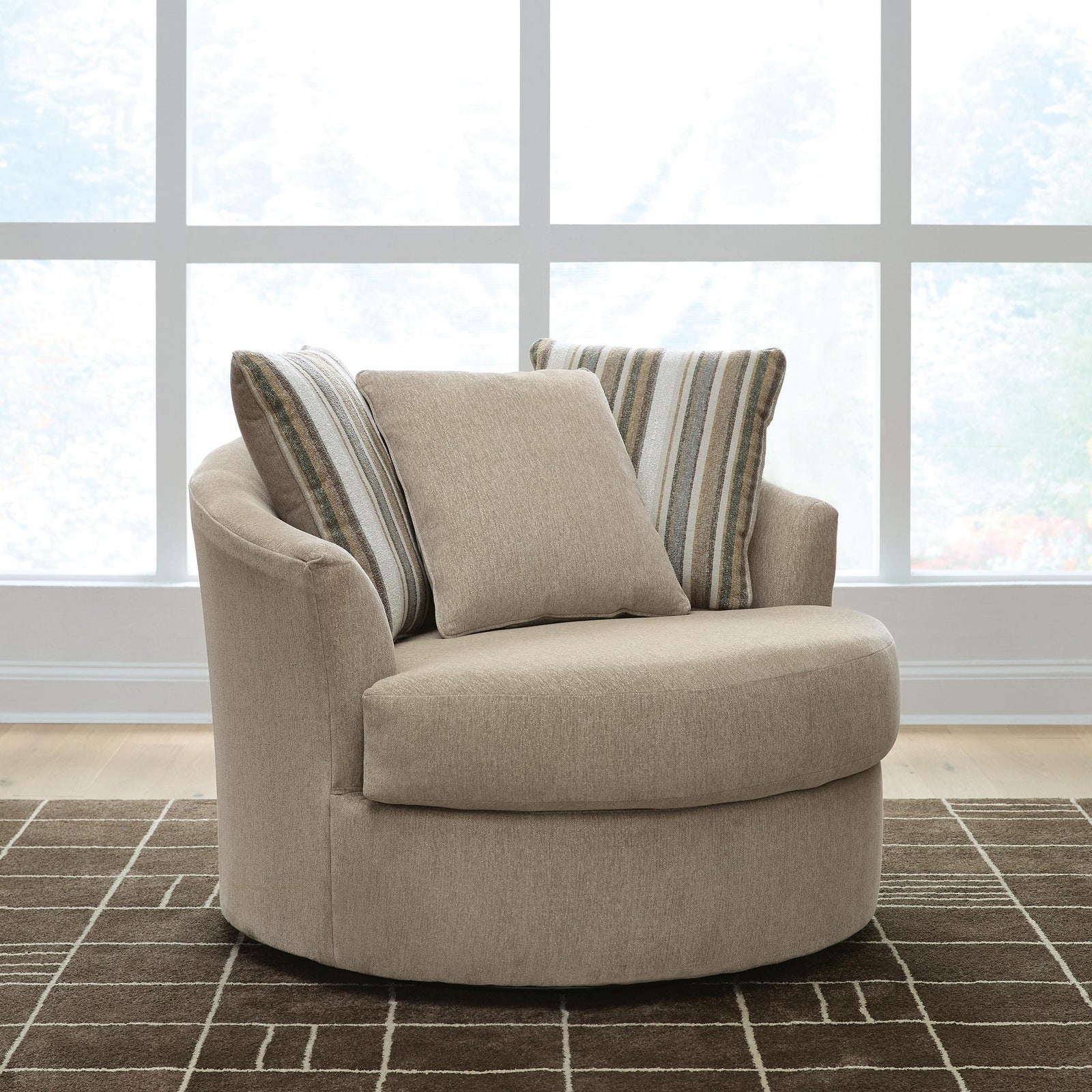 Linenhause Oversized Swivel Accent Chair (31803-SI) - Image 9