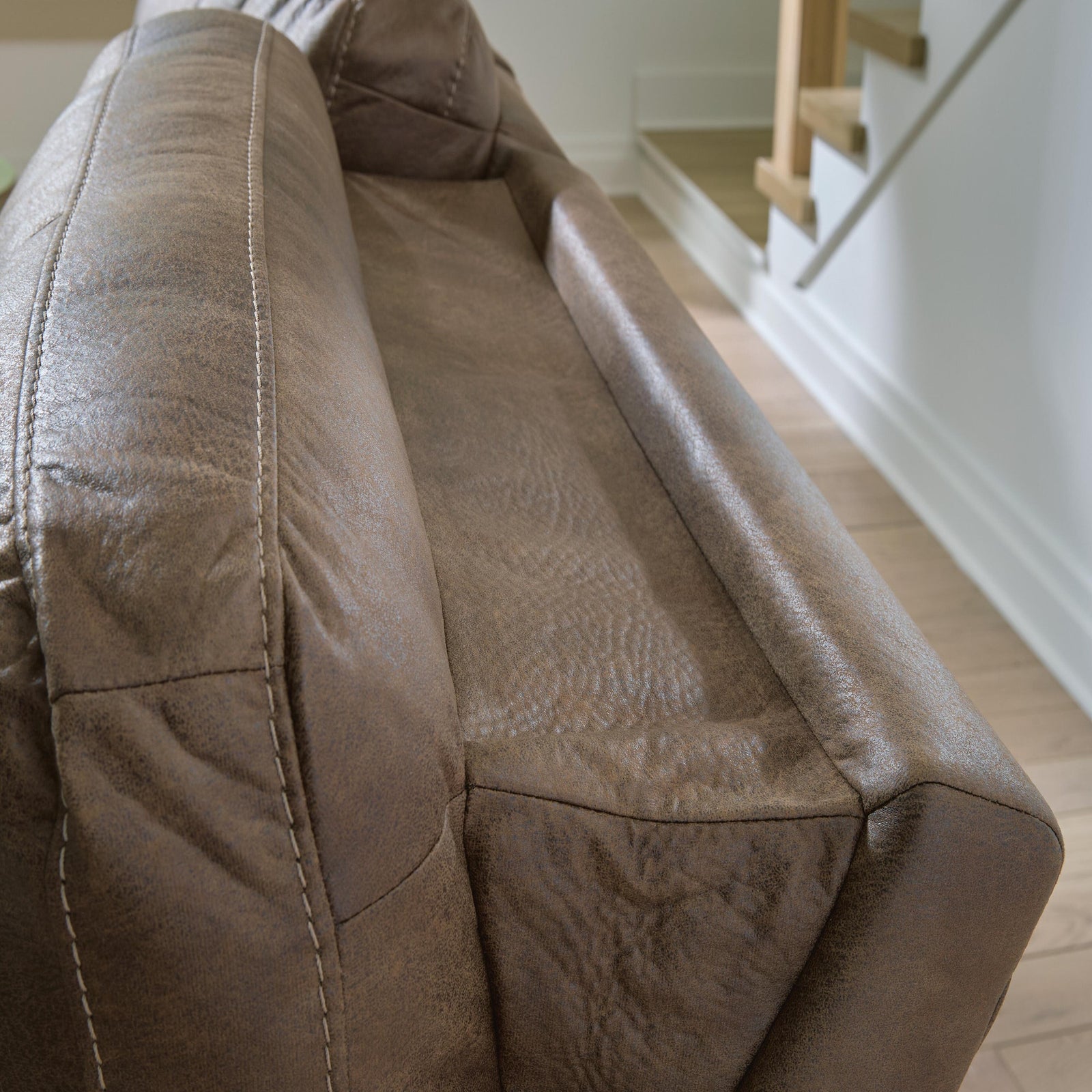Beckley Place Power Reclining Sofa (PC91802-SI) - Image 13