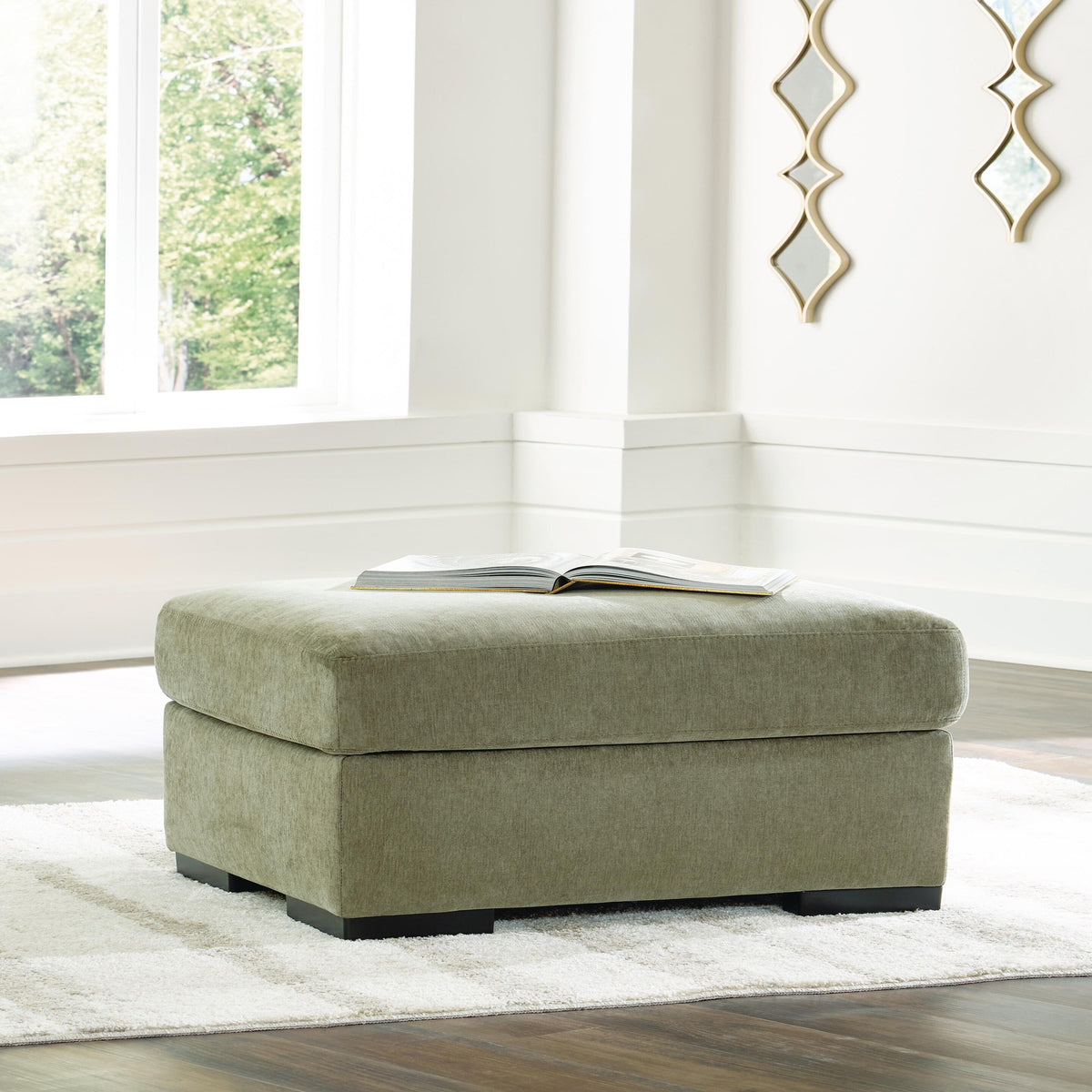 Bridgepoint Right-Arm Facing Sofa (PC69505-SI) - Image 32