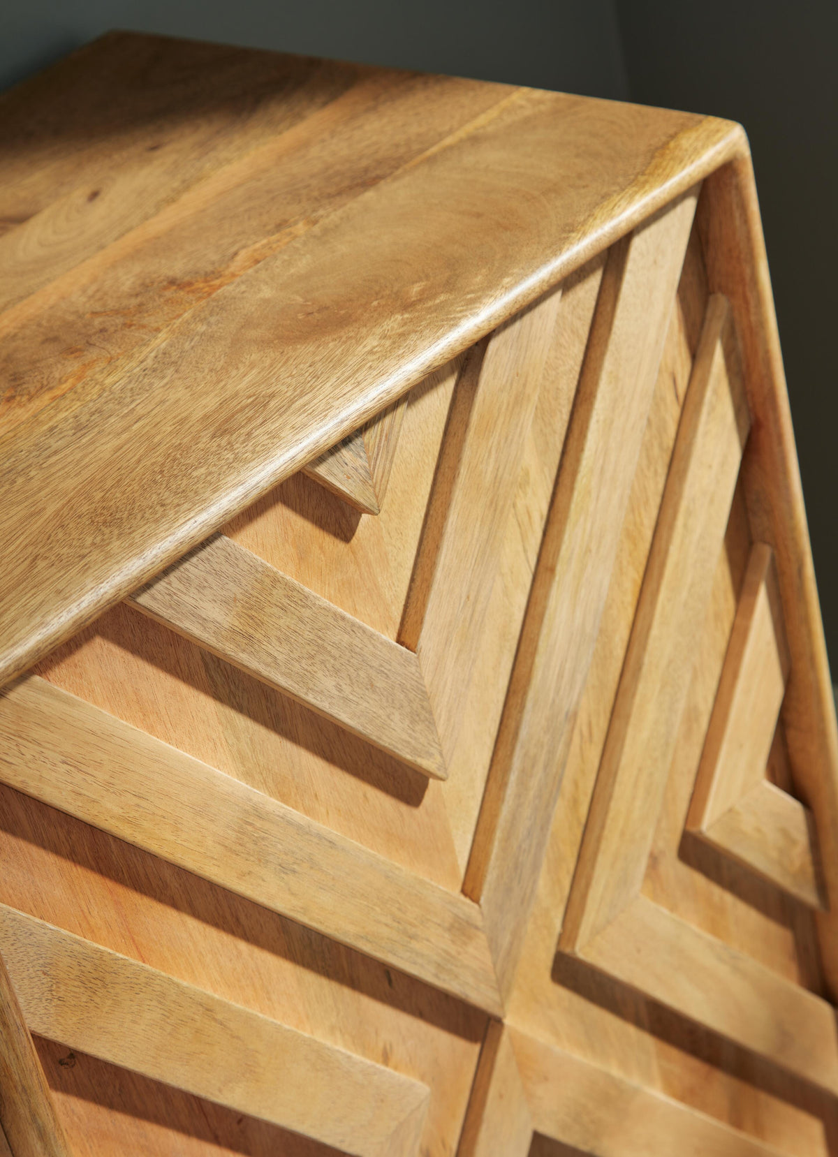 Cadewick Accent Cabinet (A4000570-SI) - Image 7