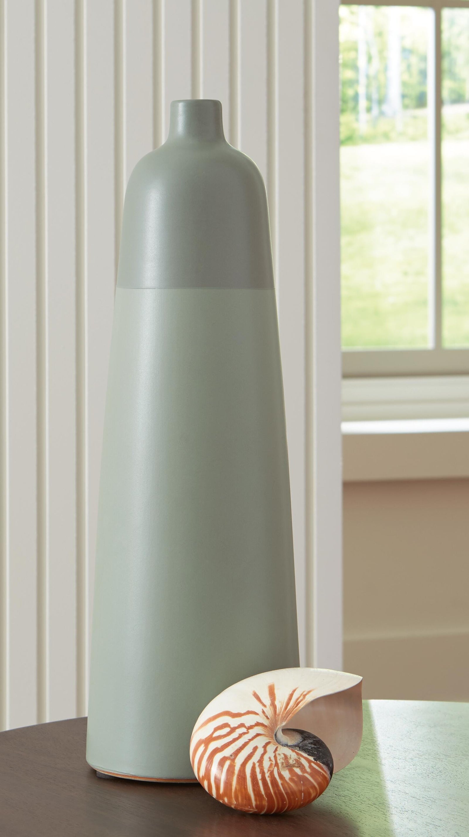 Peerland Vase (A2000656-SI) - Image 2