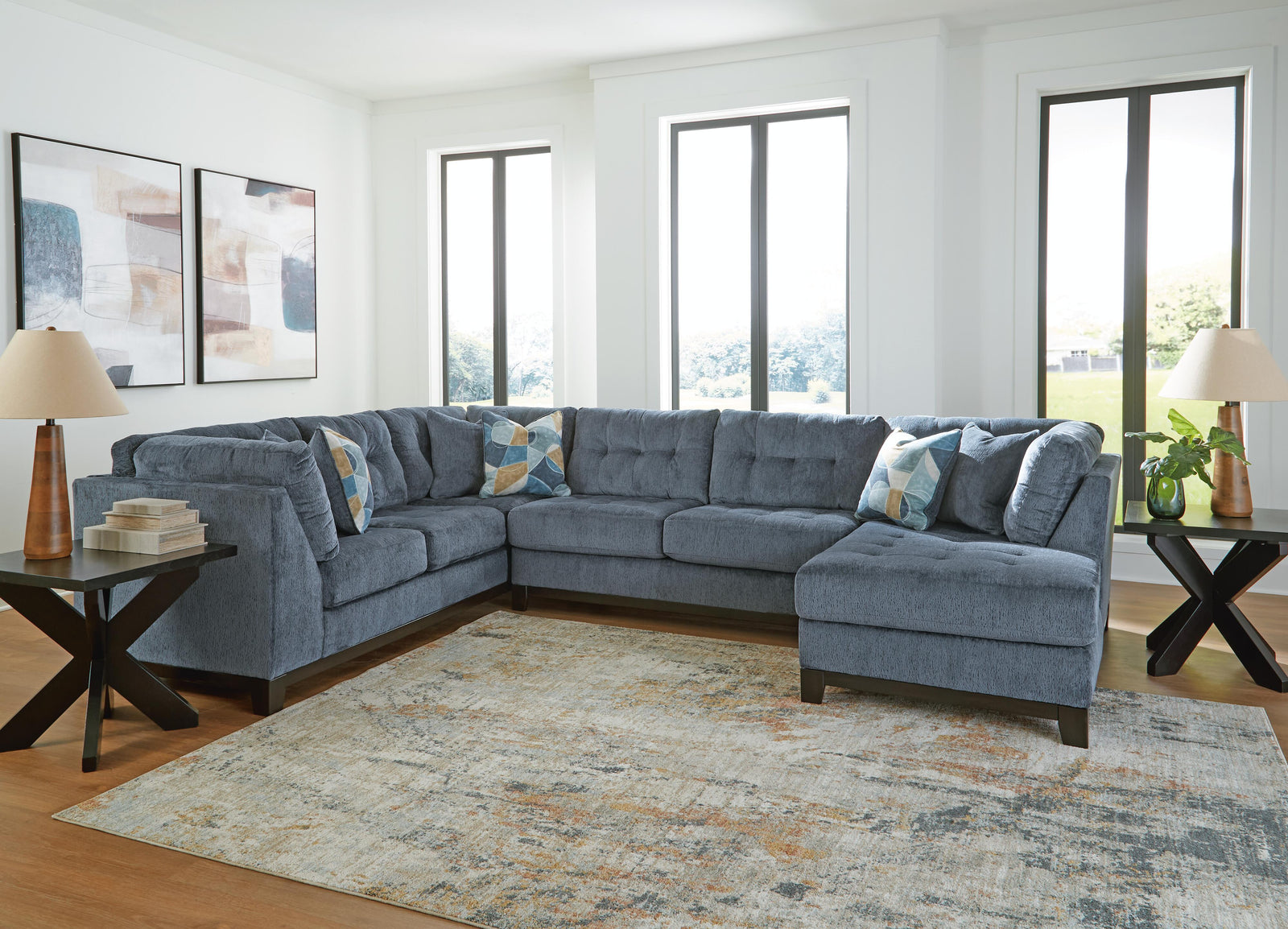 Maxon Place 3-Piece Sectional with Chaise (33003-SI) - Image 4
