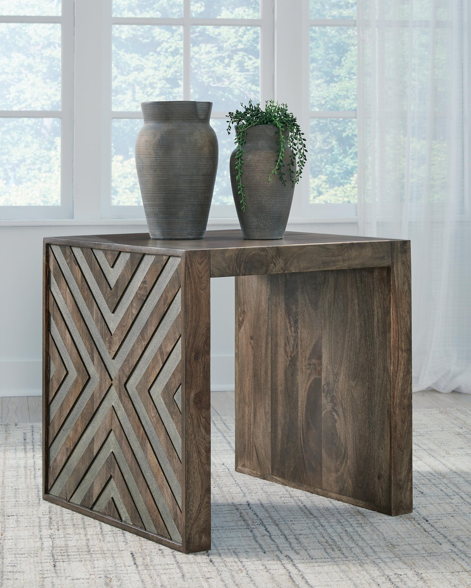 Dreggan End Table - Brown  (T567-SI) - Image 4