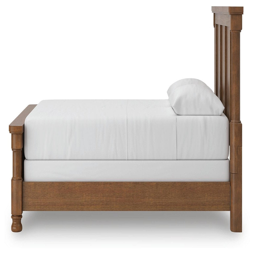 Rowlenstown Queen Poster Bed, Dresser and Mirror (PCB824-SI) - Image 10