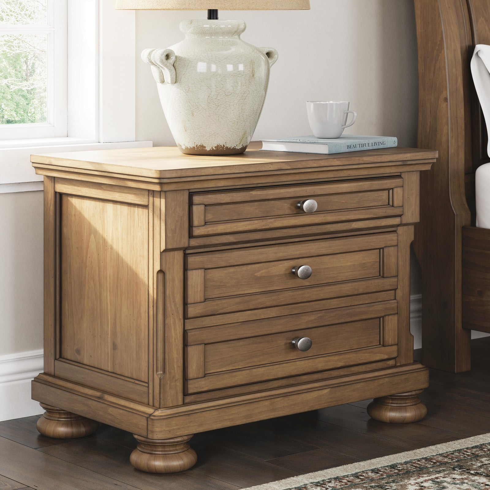 Feddinger Queen Panel Bed, Dresser, Mirror, Chest and 2 Nightstands (PCB779-SI) - Image 33