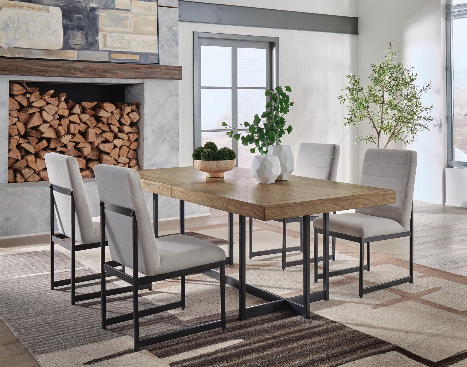 Tomtyn Dining Set (D622-SI) - Image 3