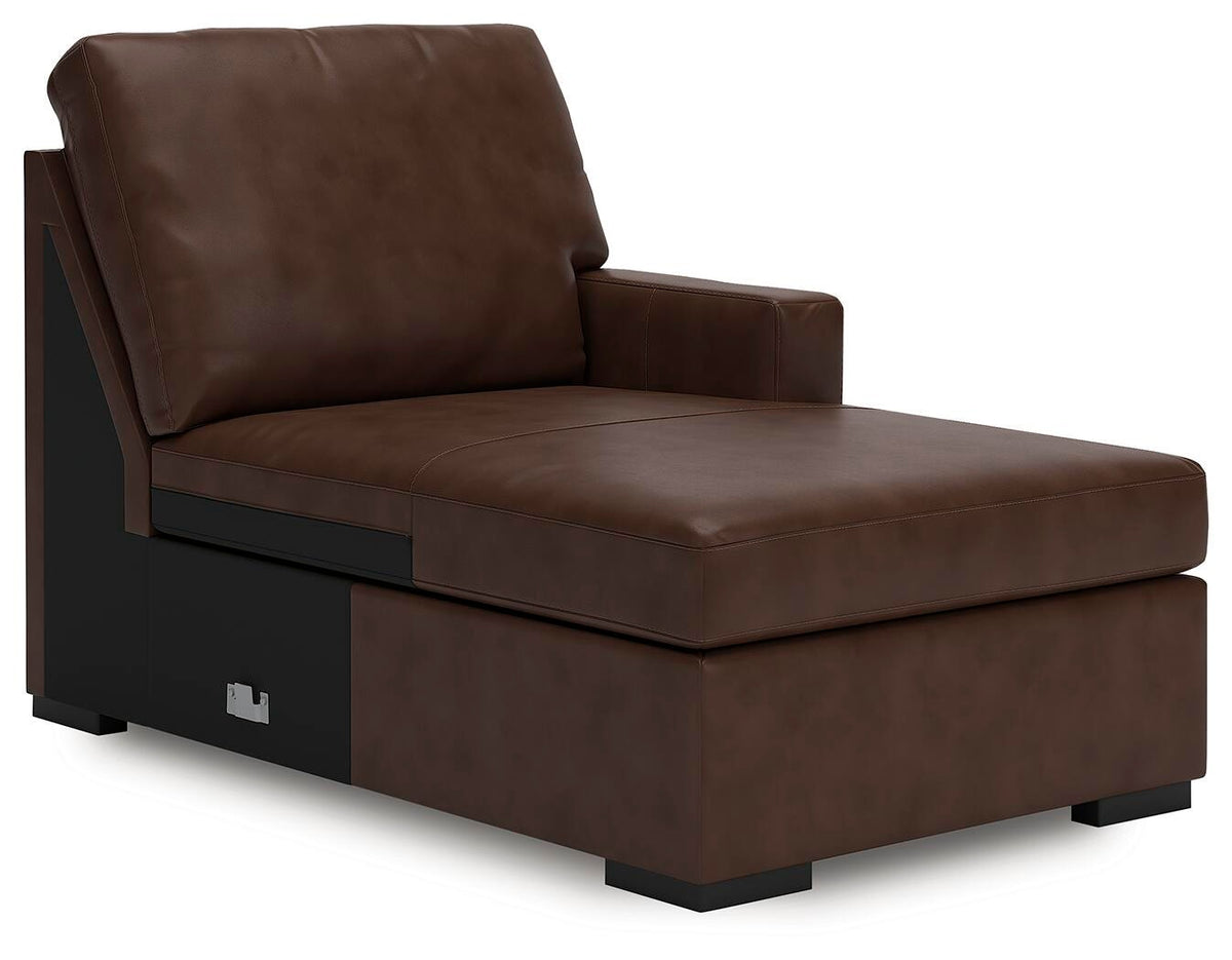 McDowlan Right-Arm Facing Corner Chaise (PC48504-SI)