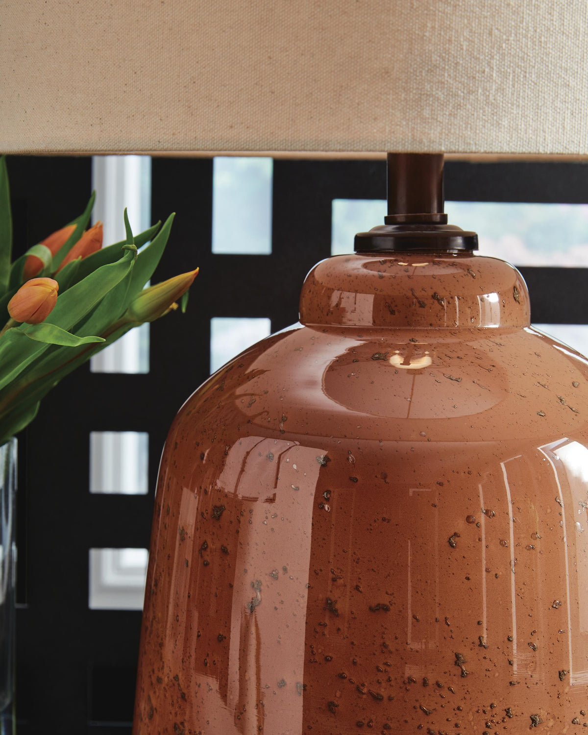 Aaleahya Table Lamp (L430904-SI) - Image 3