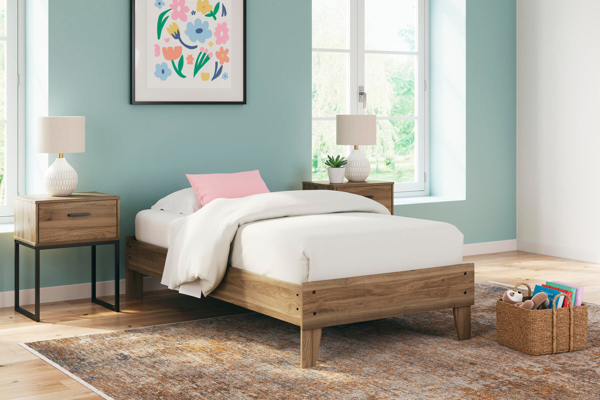 Deanlow Platform Bed - Honey  (EB1866-SI) - Image 23