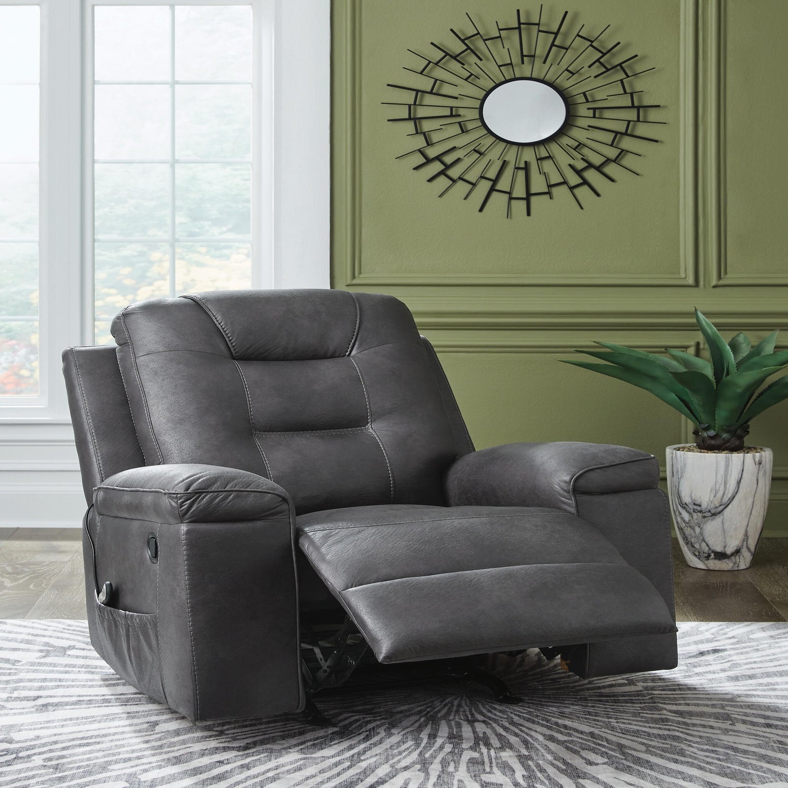 Stockworth Recliner (PC65605-SI) - Image 8