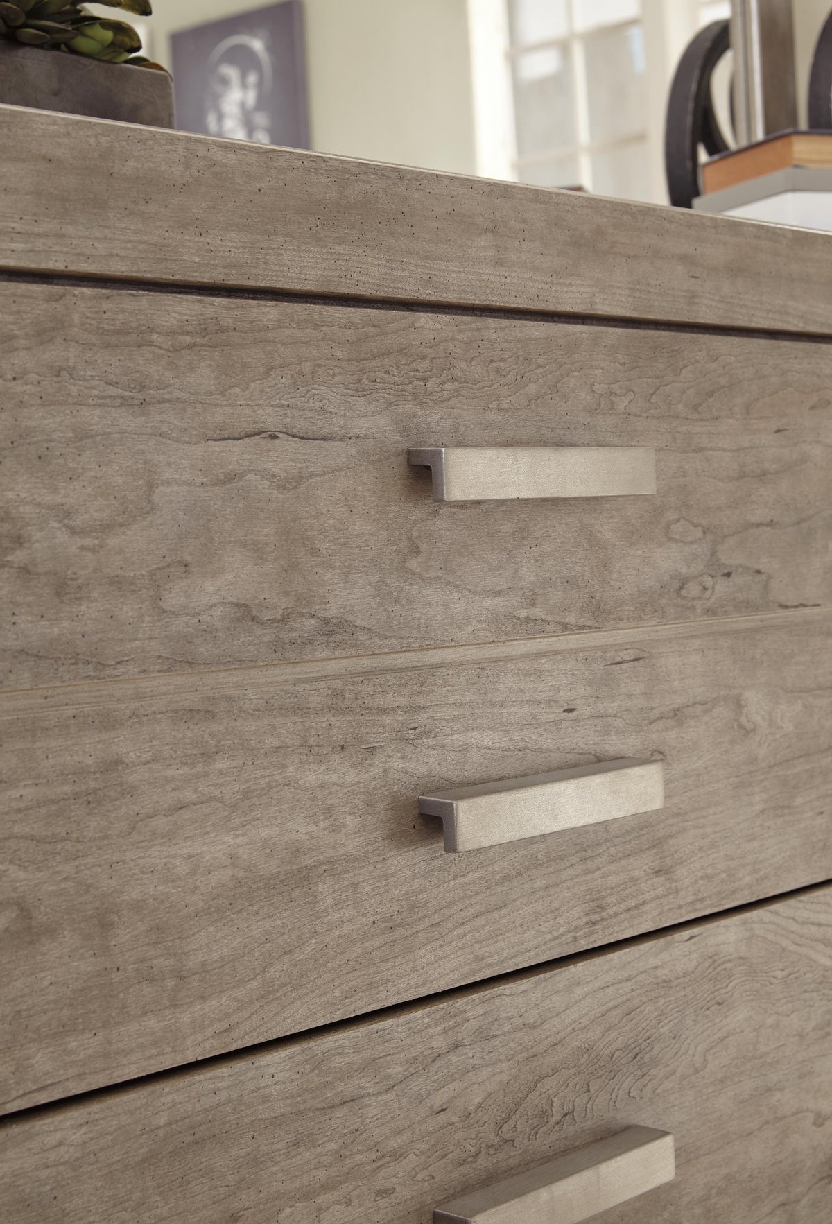 Culverbach Panel Bed, Dresser and Nightstand - Gray  (B070-SI) - Image 17