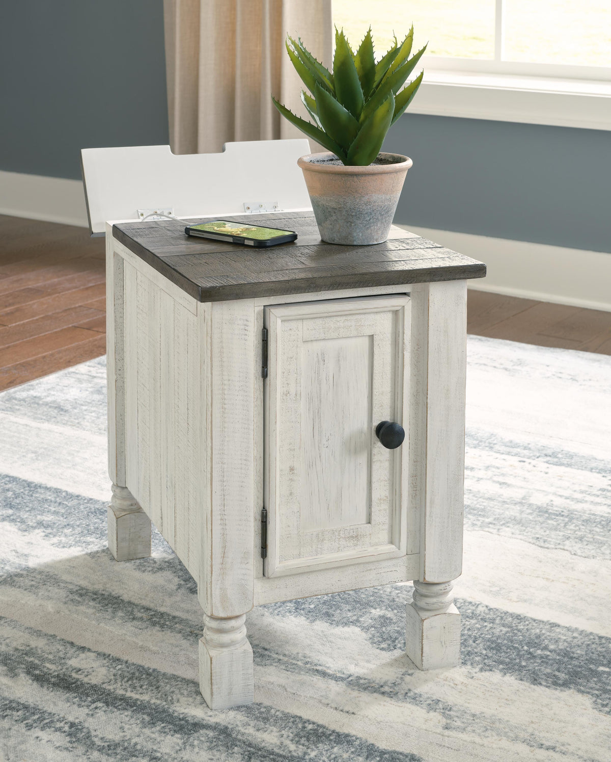 Havalance Chairside End Table - White/Gray  (T994-SI) - Image 7