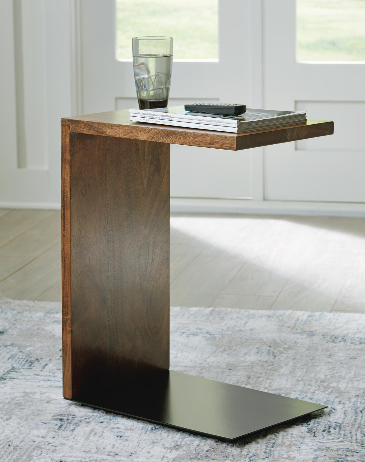 Wimshaw Accent Table (A4000618-SI) - Image 5