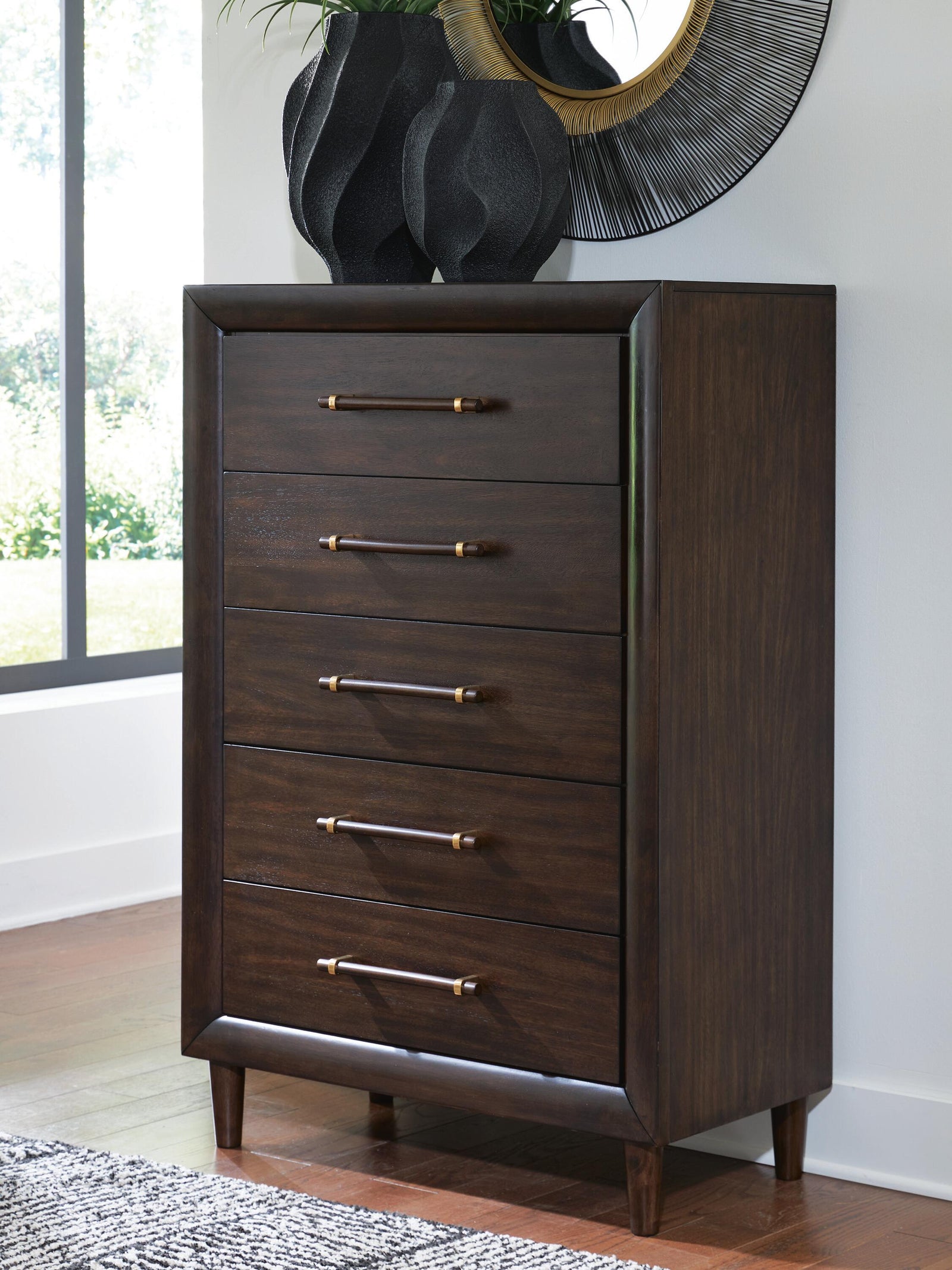 Dantenton Chest of Drawers - Merlot  (B611-SI) - Image 2