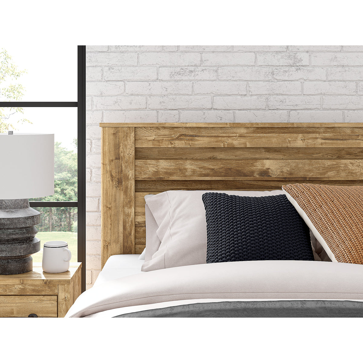 Maystonna Queen Panel Bed (PCB1580-SI) - Image 9