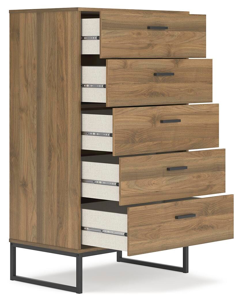Deanlow Chest of Drawers - Honey  (EB1866-SI) - Image 4