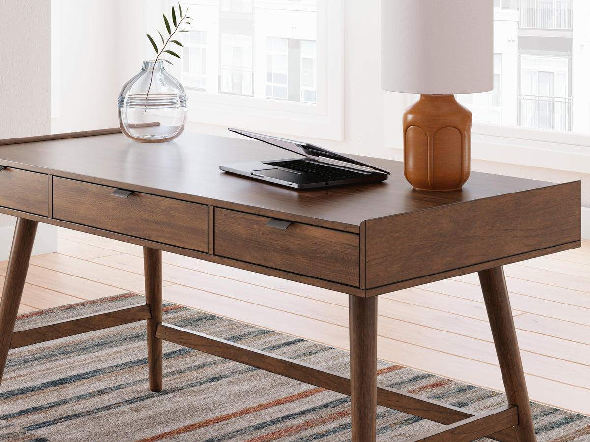 Lyncott 60 Home Office Desk (H615-SI) - Image 10