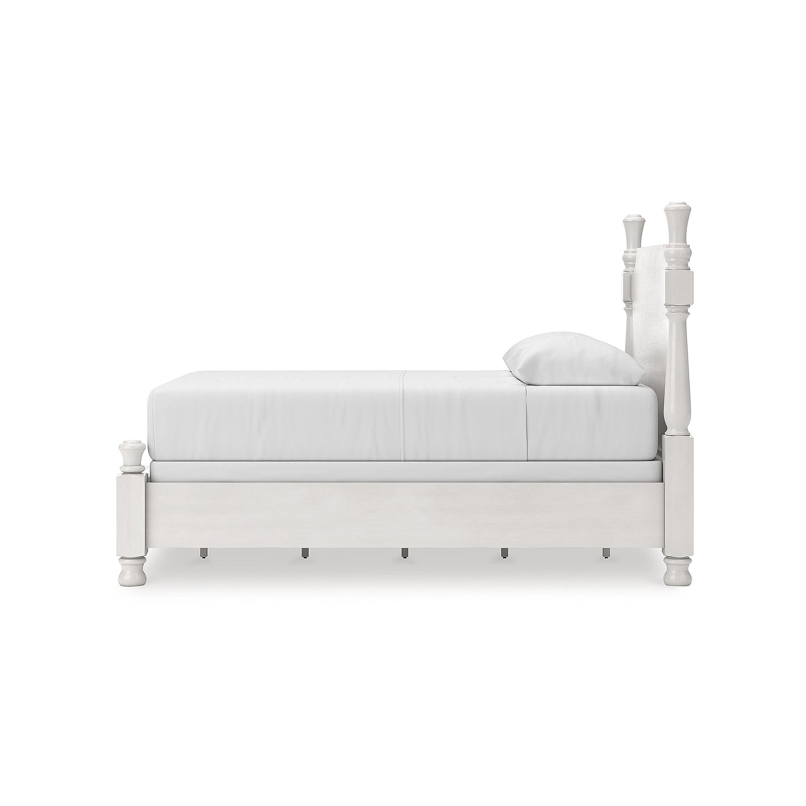 Rowlenstown Queen Poster Bed, Dresser and Mirror (PCB823-SI) - Image 13