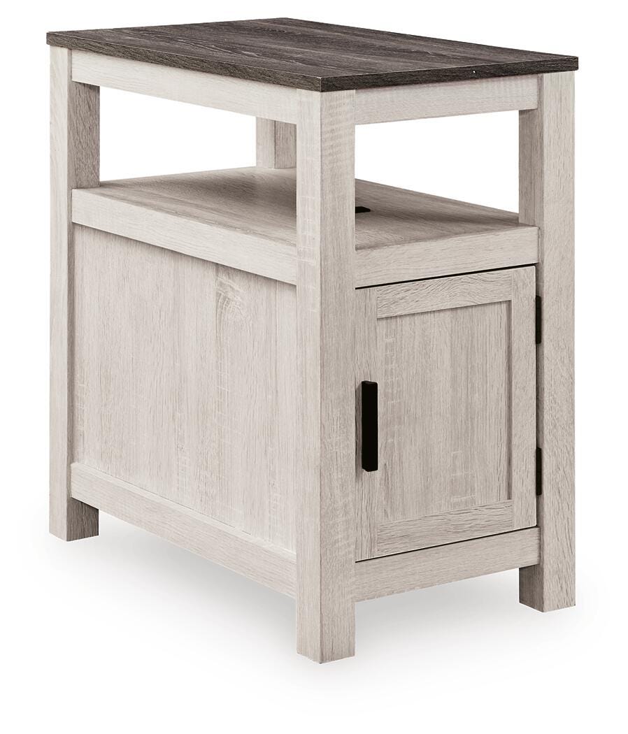 Fendenmore Chairside End Table - Brown Gray/Antique White  (T190-SI)