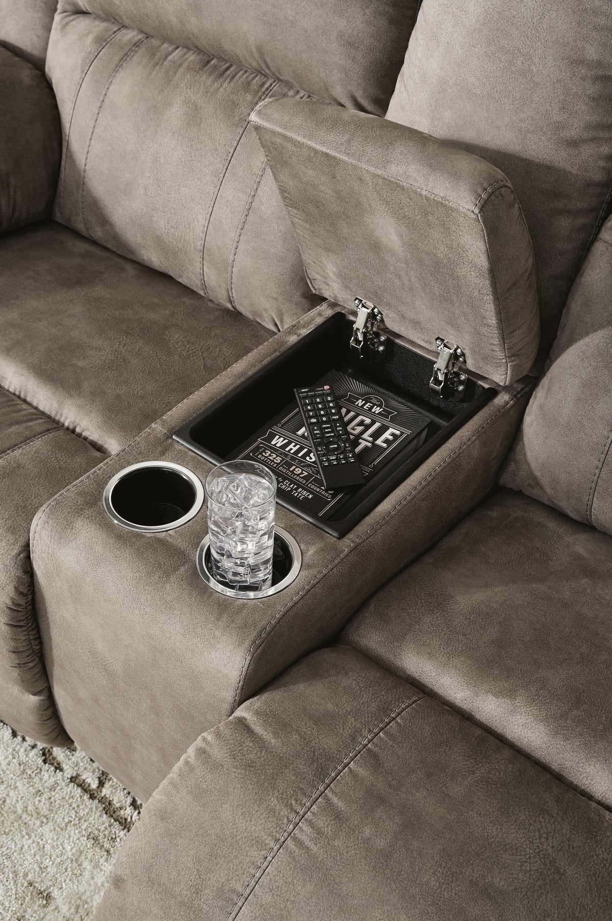 Laresview Reclining Sofa (37203-SI) - Image 21