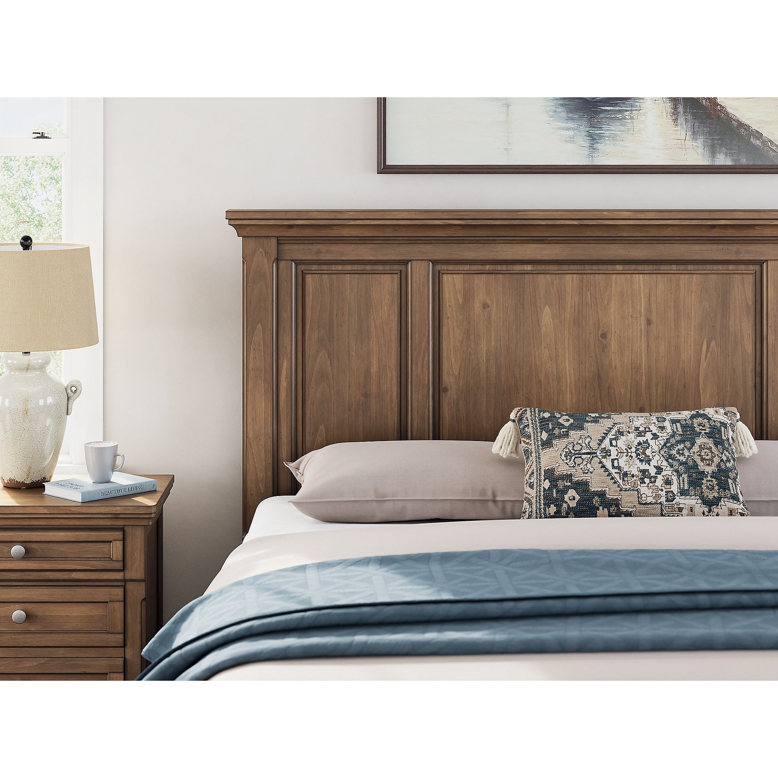 Feddinger Queen Sleigh Bed, Dresser, Mirror, Chest and Nightstand (PCB779-SI) - Image 36