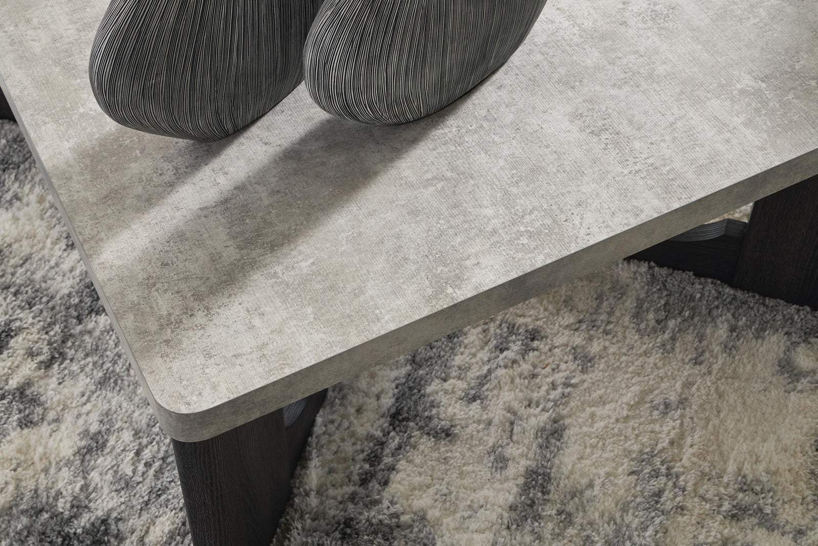 Sharstorm Table (Set of 3) - Two-tone Gray  (T251-SI) - Image 4