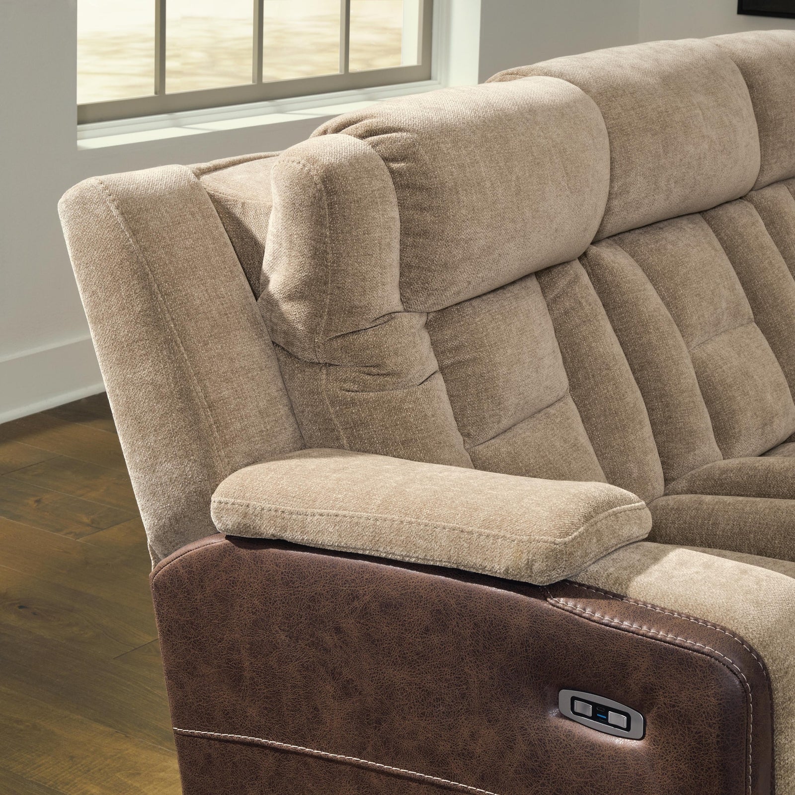 Mixed Motion Power Reclining Loveseat with Console (PC83504-SI) - Image 22