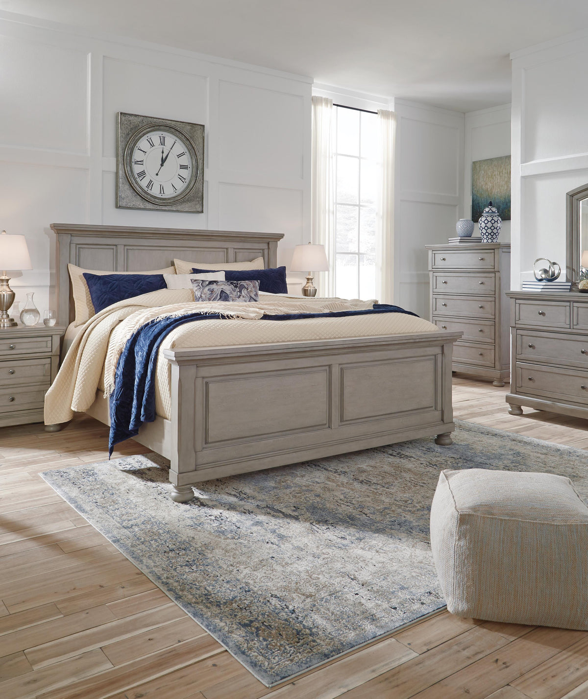 Lettner Panel Bed - Light Gray  (B733-SI) - Image 3