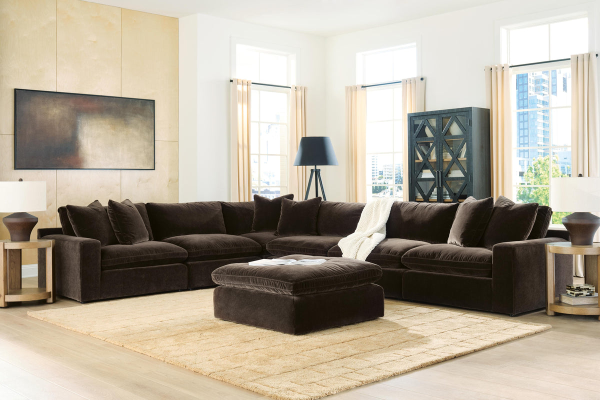 Maxton Heights 8-Piece Sectional (67807-SI)
