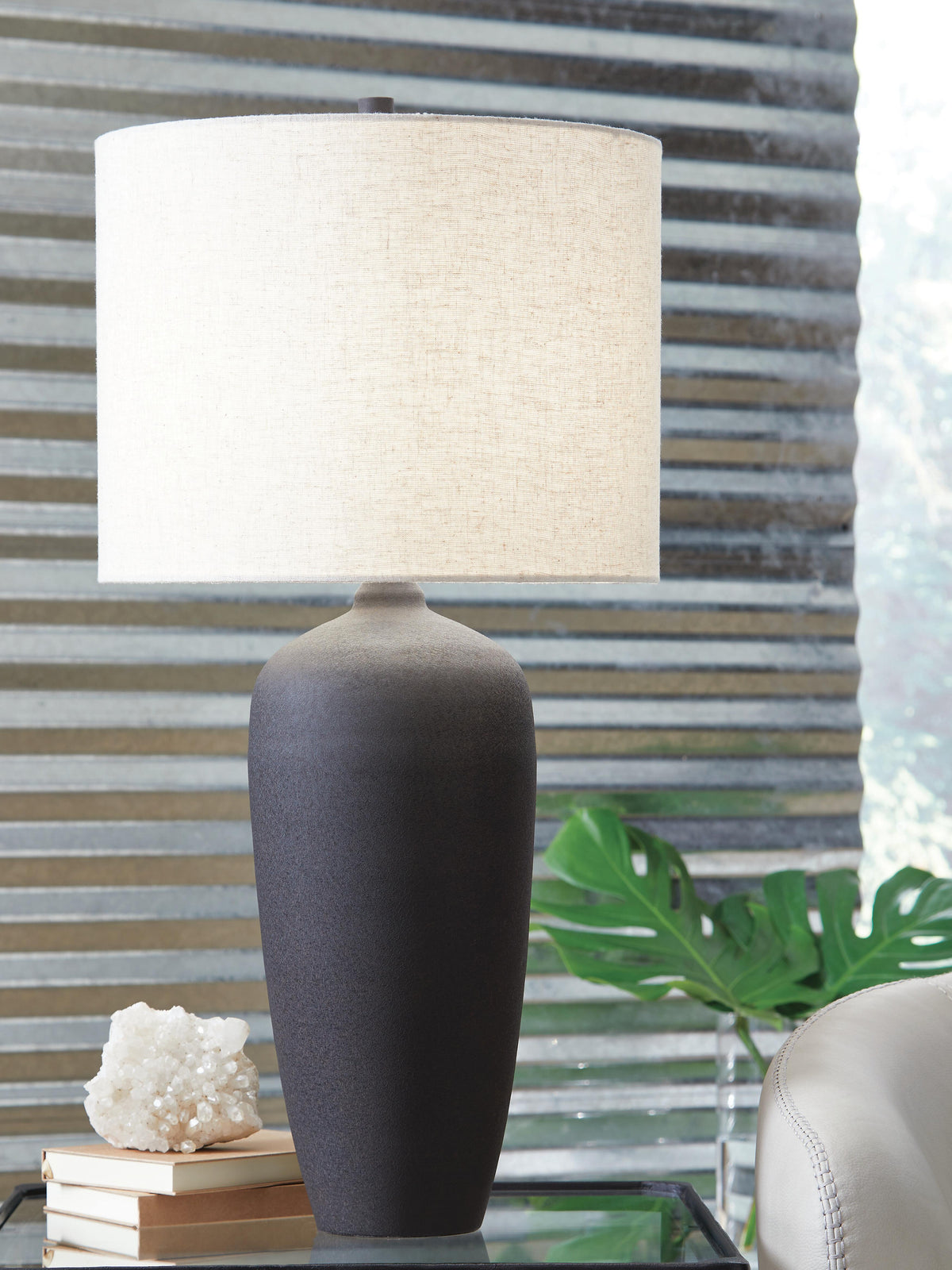 Ryenburg Table Lamp (L207584-SI) - Image 2