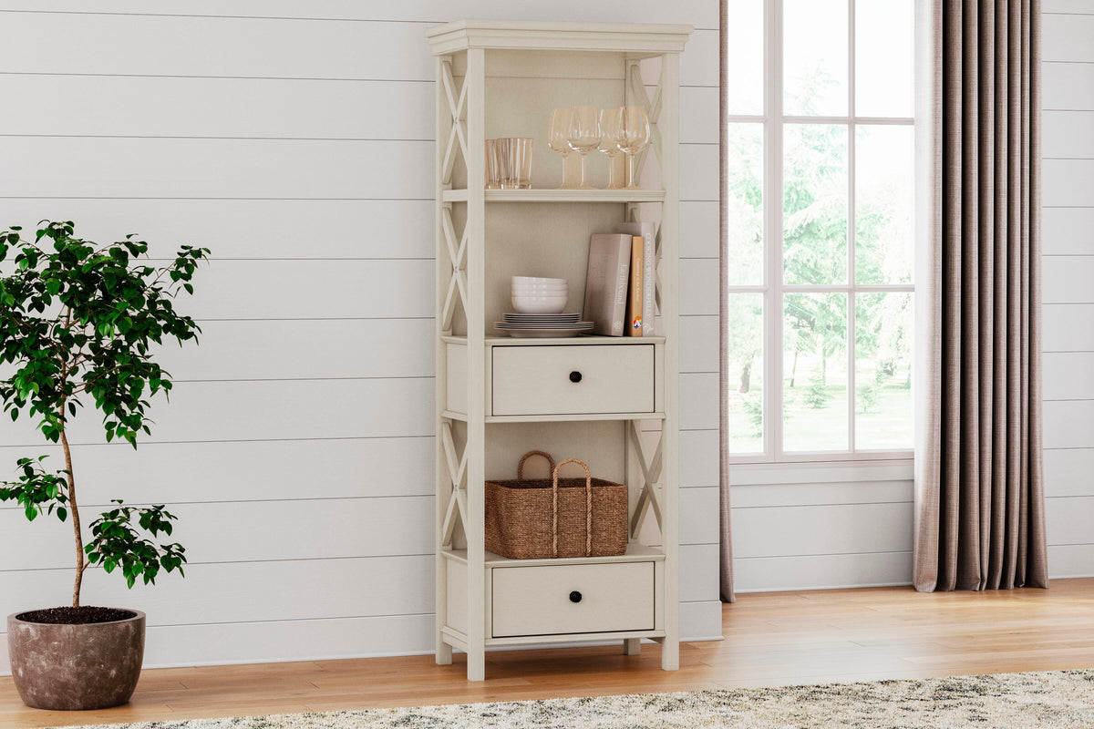 Bolanburg Display Cabinet (D647-SI) - Image 6