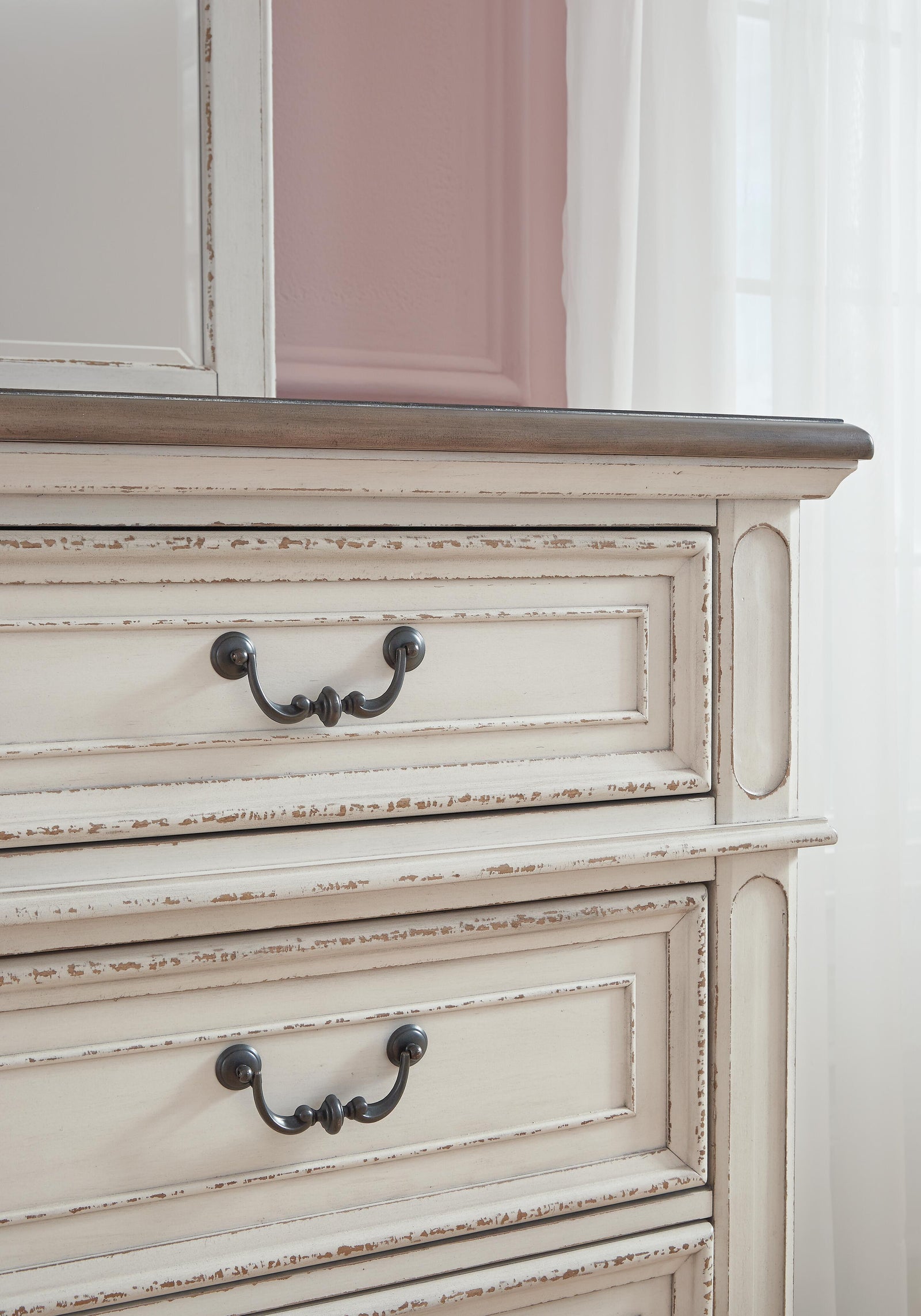 Realyn Dresser and Mirror (Youth) - Chipped White  (B743-SI) - Image 6