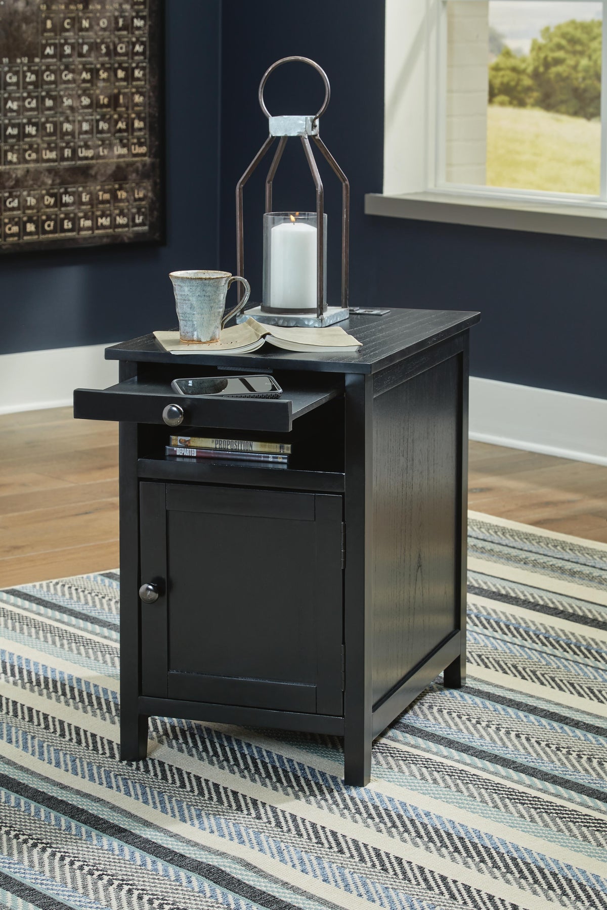Treytown Chairside End Table - Black  (T300-SI) - Image 7